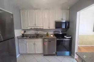 9730 Kingsbridge Dr, Fairfax, VA 22031 - Photo 4