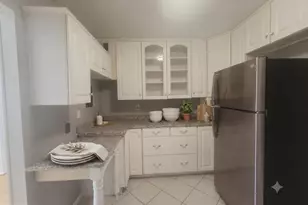 9730 Kingsbridge Dr, Fairfax, VA 22031 - Photo 6