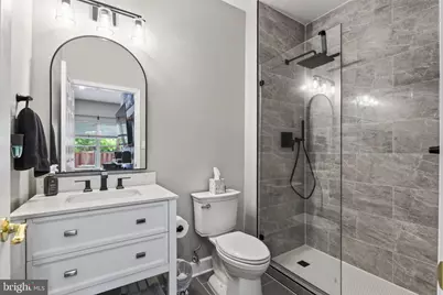 5155 Ballycastle Cir Circle, Alexandria, VA 22315 - Photo 34