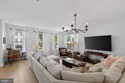 5155 Ballycastle Cir Circle, Alexandria, VA 22315 - Photo 4
