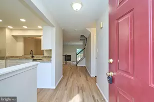 6319 Mary Todd Ct, Centreville, VA 20121 - Photo 2