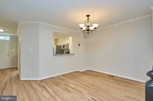 6319 Mary Todd Ct, Centreville, VA 20121 - Photo 8