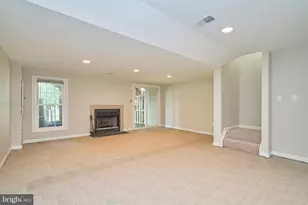 6319 Mary Todd Ct, Centreville, VA 20121 - Photo 28