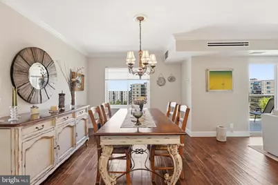 8360 Greensboro Drive #1009, McLean, VA 22102 - Photo 4