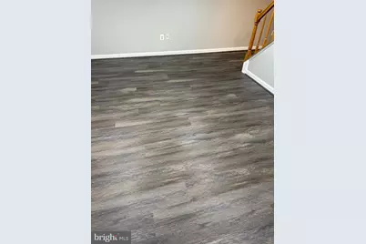 8502 Chase Glen Circle, Fairfax Station, VA 22039 - Photo 2