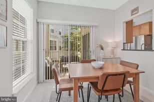 5947 Founders Hill Dr, Alexandria, VA 22310 - Photo 10