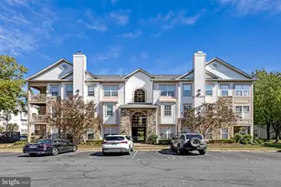 5947 Founders Hill Dr, Alexandria, VA 22310 - Photo 1