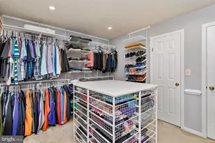 12035 Lake Newport Rd, Reston, VA 20194 - Photo 36