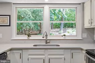 12035 Lake Newport Rd, Reston, VA 20194 - Photo 20