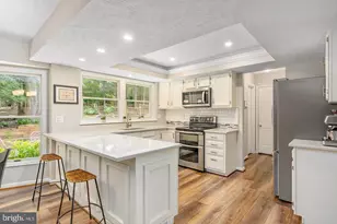 12035 Lake Newport Rd, Reston, VA 20194 - Photo 18