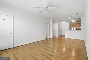 12001 Market St, Reston, VA 20190 - Photo 18