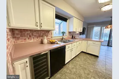 6319 Chaucer View Circle, Alexandria, VA 22304 - Photo 14