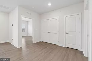 12850 Mosaic Pk Wy, Herndon, VA 20171 - Photo 14