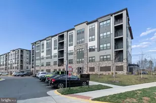 12850 Mosaic Pk Wy, Herndon, VA 20171 - Photo 2