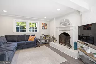 4229 Worcester Dr, Fairfax, VA 22032 - Photo 18
