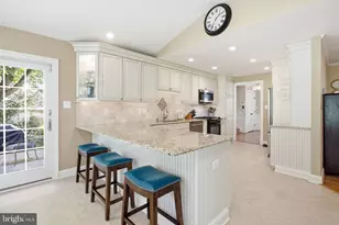 4229 Worcester Dr, Fairfax, VA 22032 - Photo 10
