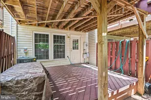 6586 Skylemar Trail, Centreville, VA 20121 - Photo 24