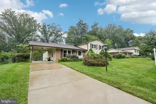 5204 Holden St, Fairfax, VA 22032 - Photo 2