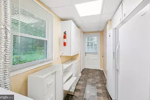 5204 Holden St, Fairfax, VA 22032 - Photo 60