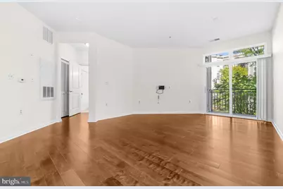 2665 Prosperity Avenue #224, Fairfax, VA 22031 - Photo 6