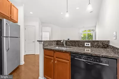 2665 Prosperity Avenue #224, Fairfax, VA 22031 - Photo 14