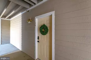 14300 Grape Holly Grove, Centreville, VA 20121 - Photo 2