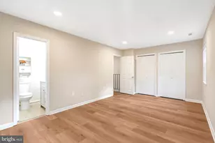 9599 Blake Park Ct, Fairfax, VA 22031 - Photo 6