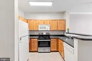 12000 Market St, Reston, VA 20190 - Photo 8