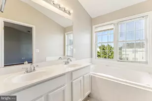 5251 Prairie Willow Way, Centreville, VA 20120 - Photo 26