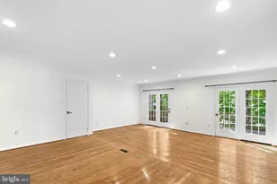 7877 Painted Daisy Dr, Springfield, VA 22152 - Photo 6