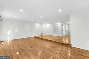 7877 Painted Daisy Dr, Springfield, VA 22152 - Photo 4