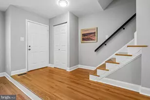 2747 Carter Farm Ct, Alexandria, VA 22306 - Photo 4