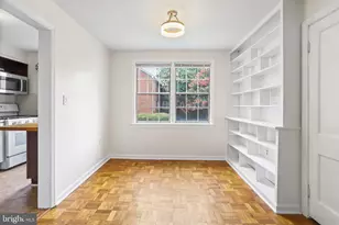 6706 W Wakefield Dr, Alexandria, VA 22307 - Photo 2