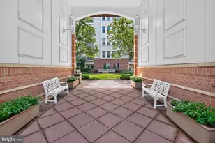 2791 Centerboro Dr, Vienna, VA 22181 - Photo 4