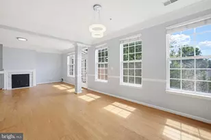 2665 Manhattan Pl, Vienna, VA 22180 - Photo 10