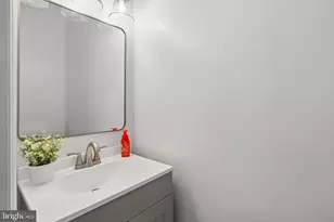 [Address not provided], Fairfax, VA 22033 - Photo 18