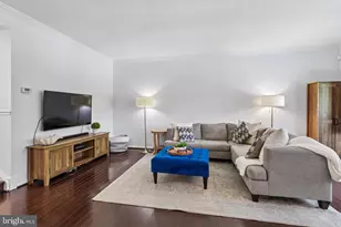 [Address not provided], Fairfax, VA 22033 - Photo 6