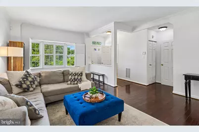 [Address not provided], Fairfax, VA 22033 - Photo 8