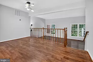 2155 Pond View Ct, Reston, VA 20191 - Photo 10