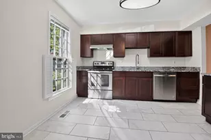 2155 Pond View Ct, Reston, VA 20191 - Photo 6