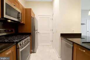 2451 Midtown Ave, Alexandria, VA 22303 - Photo 6