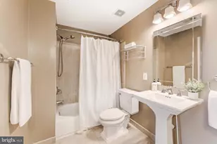 11405 Windleaf Ct, Reston, VA 20194 - Photo 26