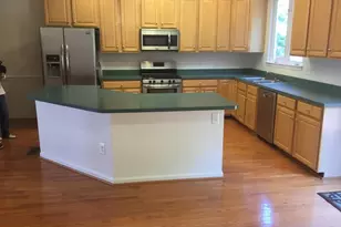 5271 Ballycastle Circle E, Alexandria, VA 22315 - Photo 6