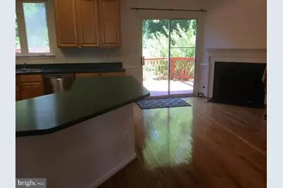 5271 Ballycastle Circle E, Alexandria, VA 22315 - Photo 10
