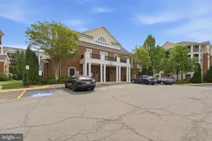 12913 Centre Park Cir, Herndon, VA 20171 - Photo 32