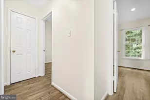 4267 Fox Lake Dr, Fairfax, VA 22033 - Photo 16