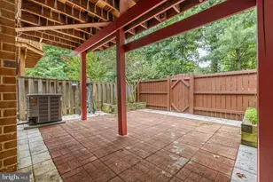 4267 Fox Lake Dr, Fairfax, VA 22033 - Photo 18