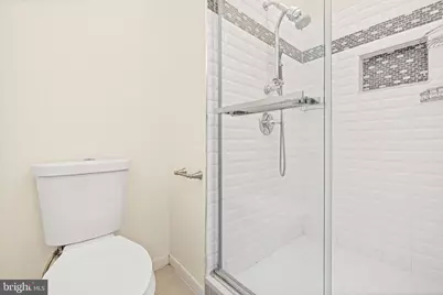 4267 Fox Lake Drive, Fairfax, VA 22033 - Photo 4