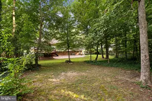 9120 Kristin Ln, Fairfax, VA 22032 - Photo 12
