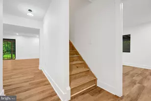 9982 Blackberry Ln, Great Falls, VA 22066 - Photo 36